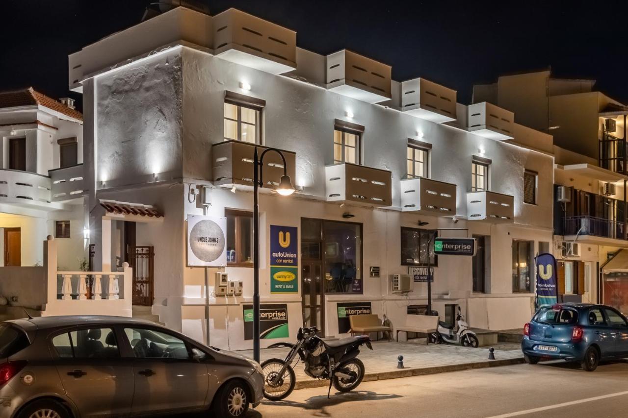 Uncle John'S Guesthouse Skopelos Town Exterior photo