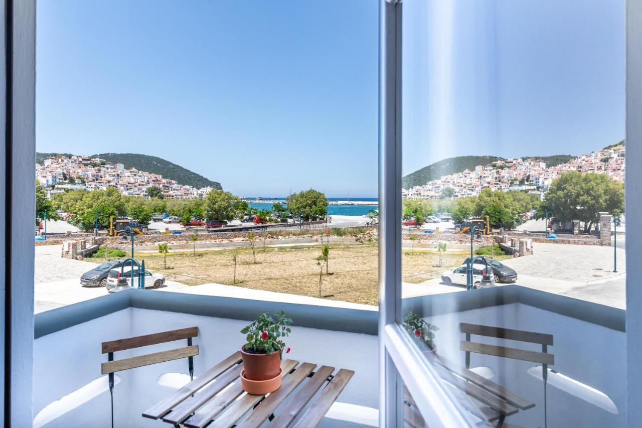 Uncle John'S Guesthouse Skopelos Town Exterior photo