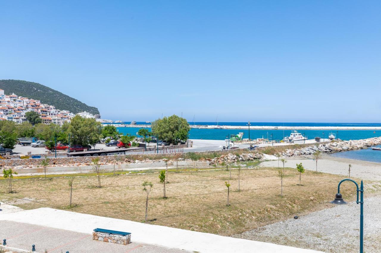 Uncle John'S Guesthouse Skopelos Town Exterior photo