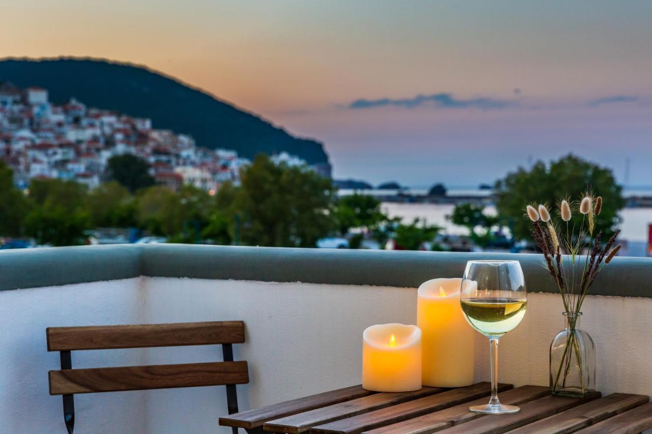 Uncle John'S Guesthouse Skopelos Town Exterior photo